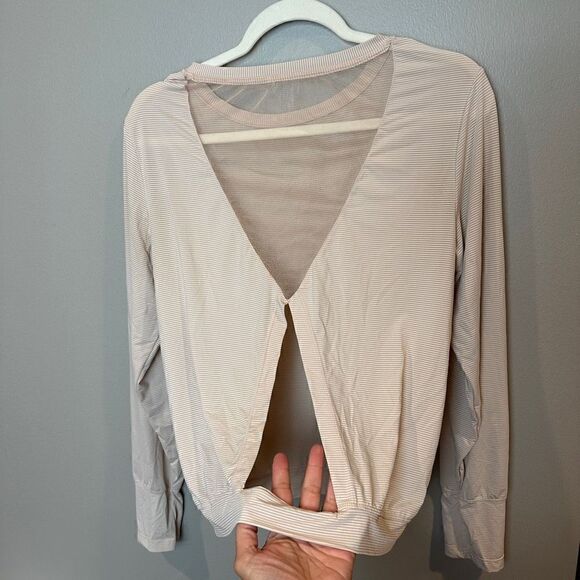 Zyia Long Sleeve Open Back Top Medium - Picture 6 of 8